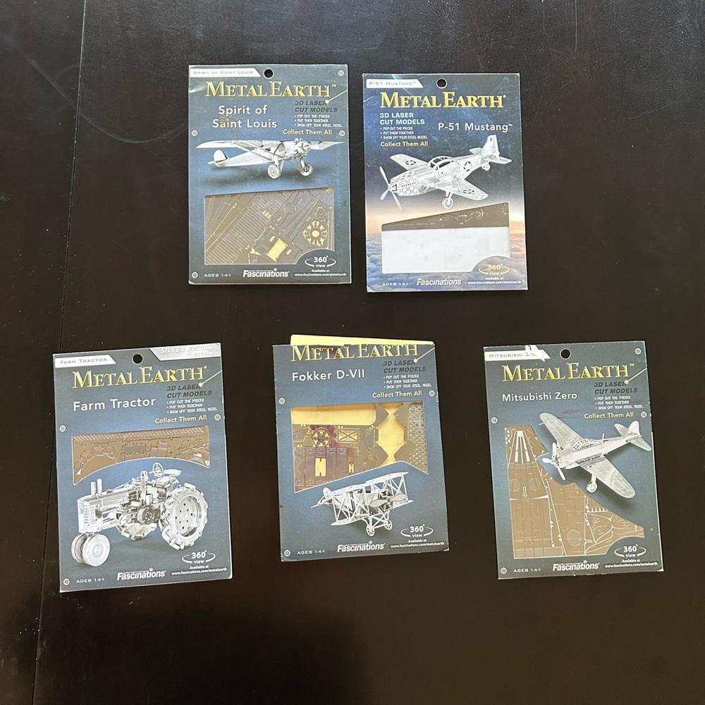 4 brand new Metal Earth model kit.